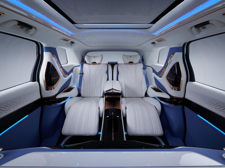 Chi tiết mẫu MPV nhanh nhất thế giới , giá từ 1,3 tỷ đồng - 4