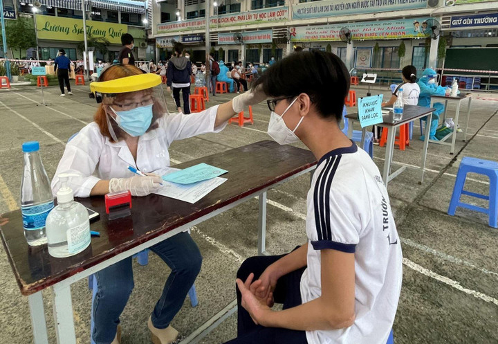 TP.HCM sẽ tiêm vaccine COVID-19 cho gần 900.000 trẻ thế nào? - 1