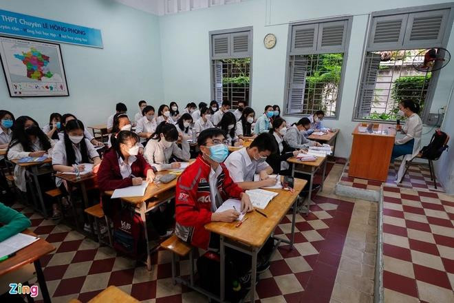 Thí sinh loay hoay giữa 20 con đường vào đại học - 1