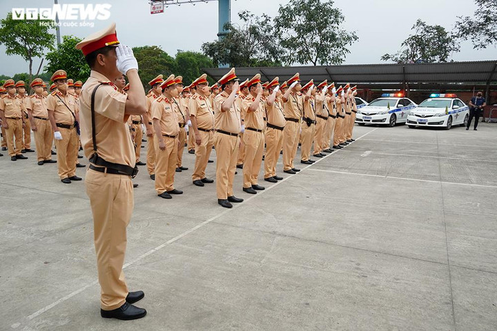 Cục CSGT mở đợt cao điểm kiểm tra vi phạm giao thông dịp nghỉ lễ 30/4-1/5 - 2