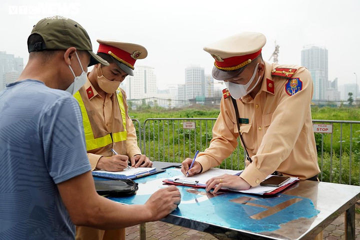 Cục CSGT mở đợt cao điểm kiểm tra vi phạm giao thông dịp nghỉ lễ 30/4-1/5 - 6