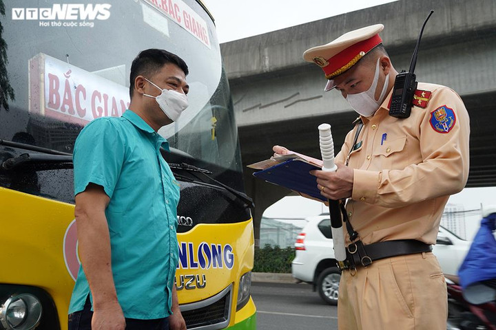 Cục CSGT mở đợt cao điểm kiểm tra vi phạm giao thông dịp nghỉ lễ 30/4-1/5 - 8