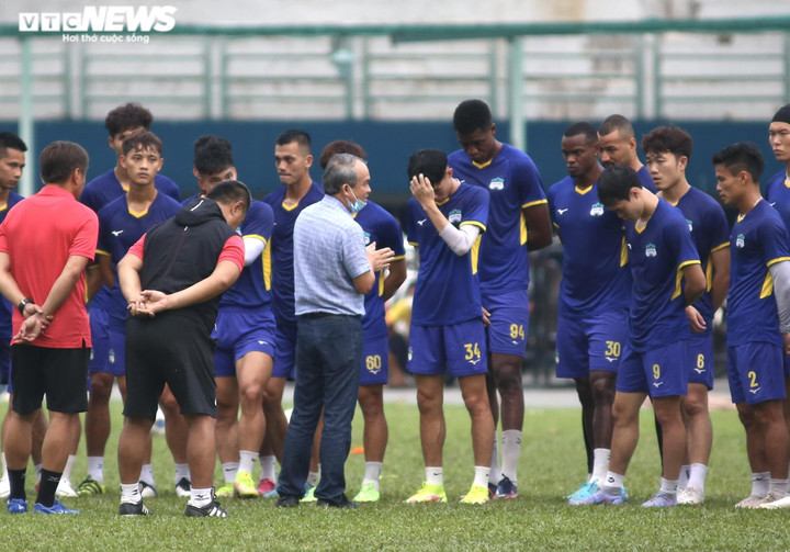 Bầu Đức động viên HAGL trước trận khai màn AFC Champions League - 2