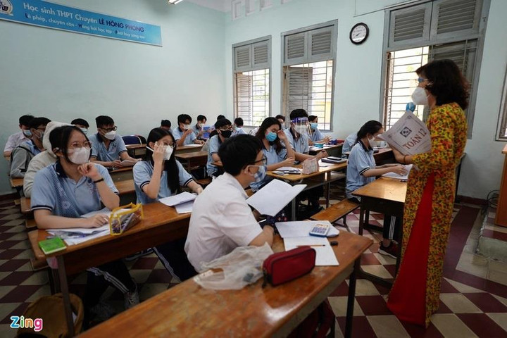 Thí sinh loay hoay giữa 20 con đường vào đại học - 2