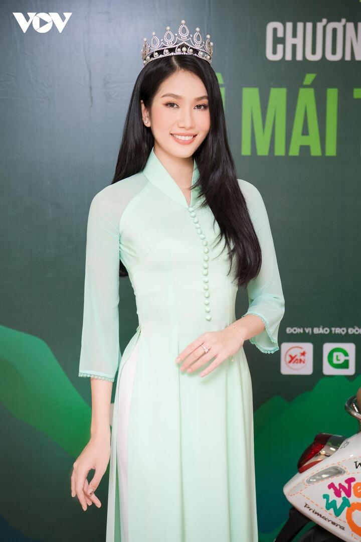 Ảnh: Á hậu Phương Anh đẹp dịu dàng trong tà áo dài - 3