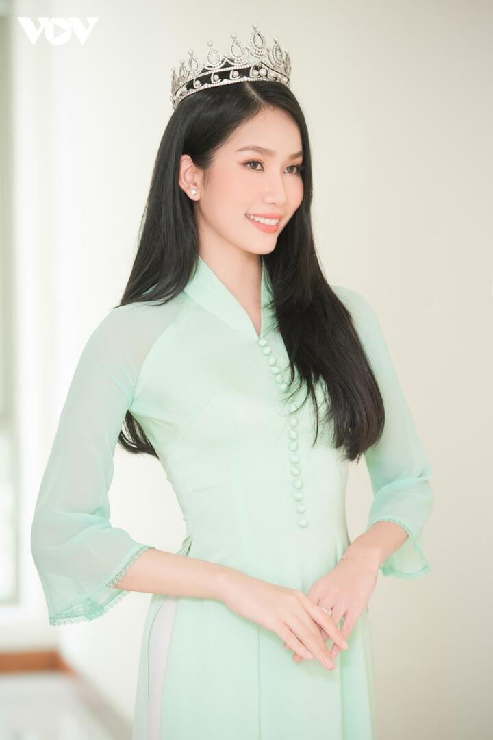Ảnh: Á hậu Phương Anh đẹp dịu dàng trong tà áo dài - 1