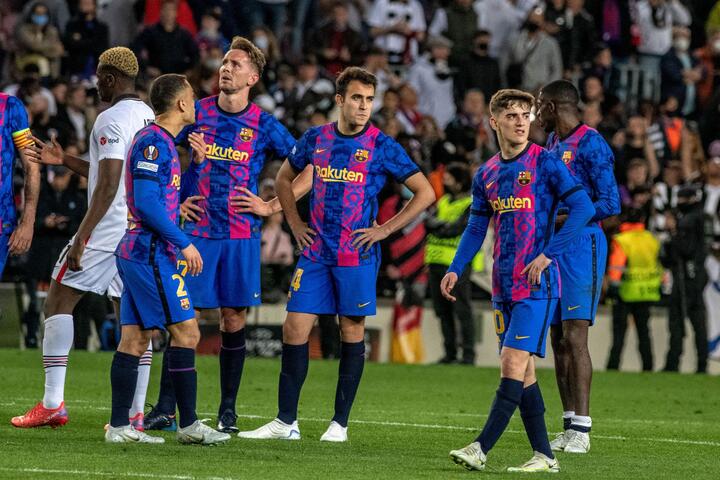 Barcelona còn lâu mới trở lại thời đỉnh cao - 2
