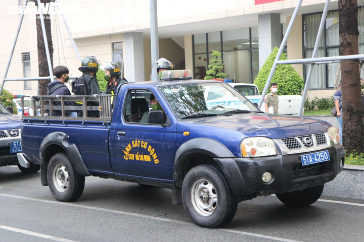 Ảnh: Công an TP.HCM ra quân đảm bảo giao thông dịp lễ 30/4-1/5 và SEA Games 31 - 7