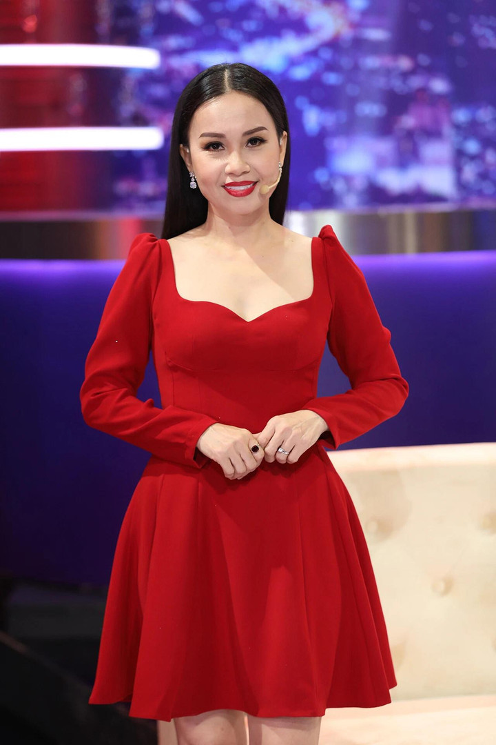 Bị ném ghế, chọi đá và những sự cố nguy hiểm sao Việt từng gặp khi đi diễn - 3