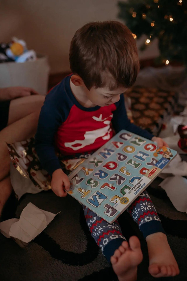 Cậu bé 5 tuổi ở Mỹ biết 10 thứ tiếng - 2