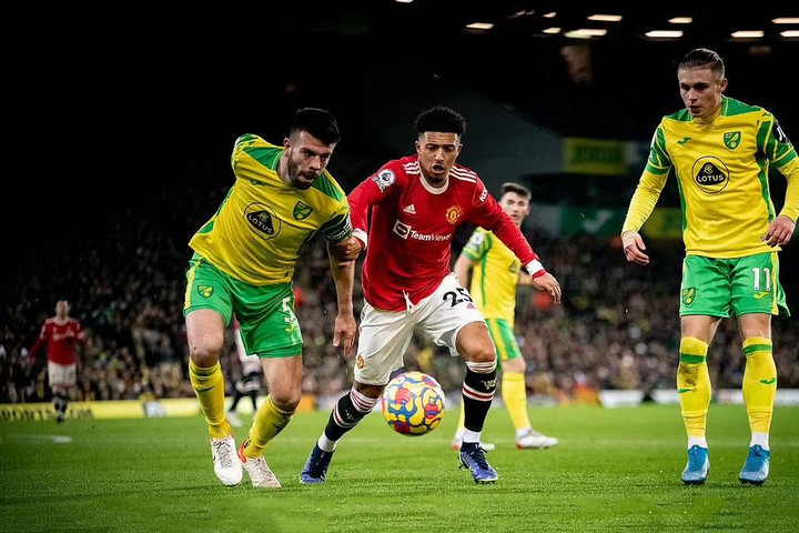 Trực tiếp bóng đá Man Utd 3-2 Norwich: Ronaldo ghi bàn siêu phẩm - 9