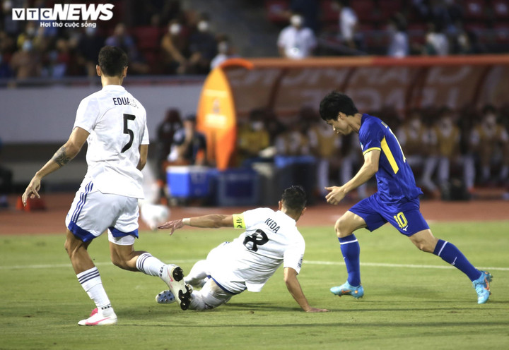 Công Phượng bênh vực Văn Toàn, nổi nóng với cựu sao Arsenal - 3