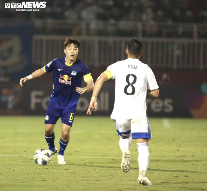 Văn Toàn nỗ lực bất thành trước hàng thủ Yokohama F. Marinos - 8