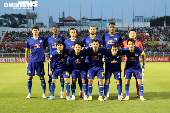 Công Phượng bênh vực Văn Toàn, nổi nóng với cựu sao Arsenal - 1