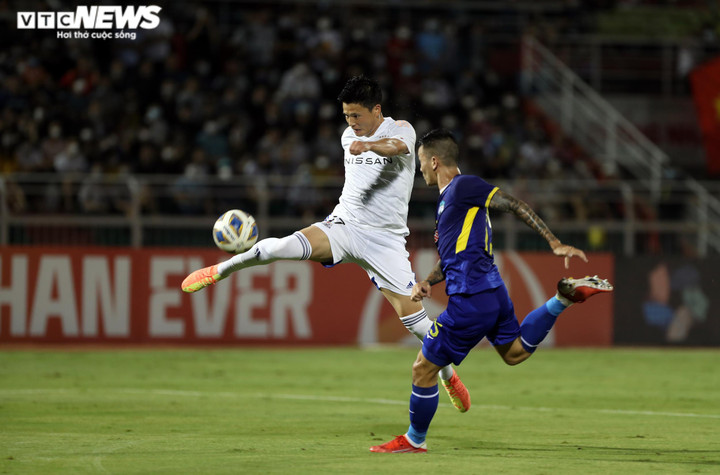 Công Phượng bênh vực Văn Toàn, nổi nóng với cựu sao Arsenal - 4