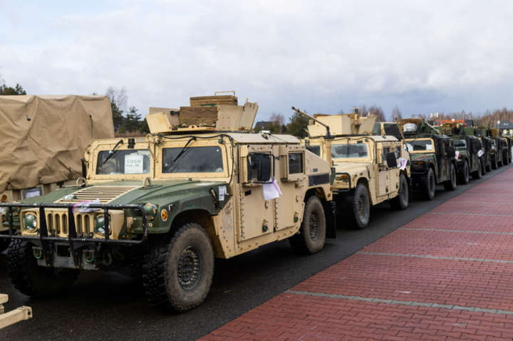 Mỹ và đồng minh tiến thoái lưỡng nan khi viện trợ vũ khí cho Ukraine - 1