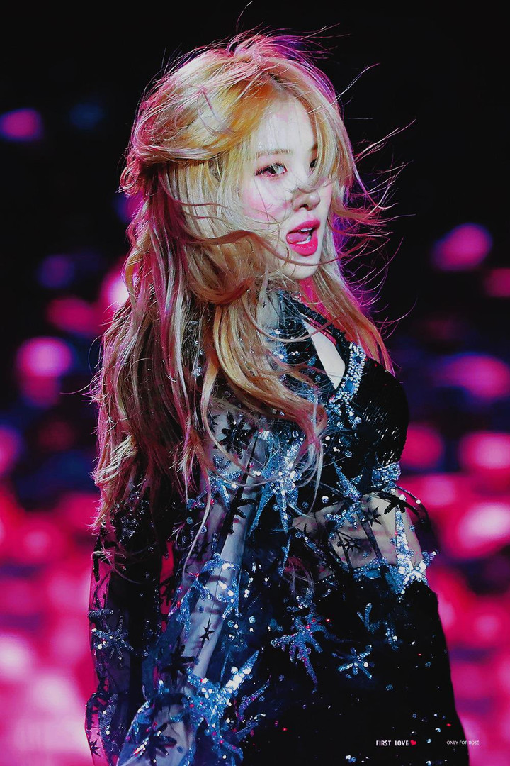 Hé lộ bí quyết sau ‘mái tóc biết nhảy’ của Rosé ở Coachella gây sốt 3 năm trước - 6