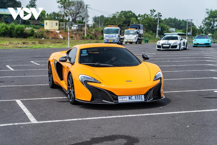 Dàn siêu xe tham dự hành trình VietRally lần 2 - 7