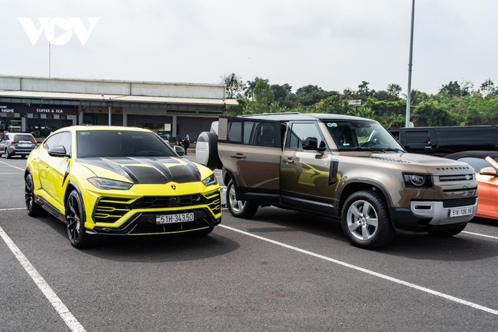 Dàn siêu xe tham dự hành trình VietRally lần 2 - 15