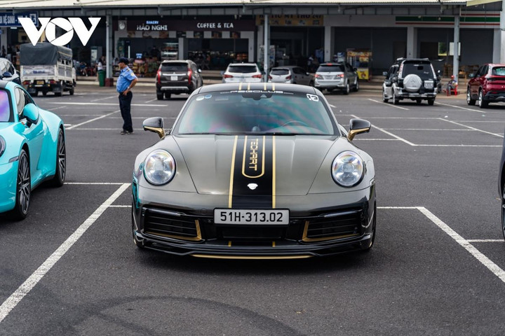 Dàn siêu xe tham dự hành trình VietRally lần 2 - 11