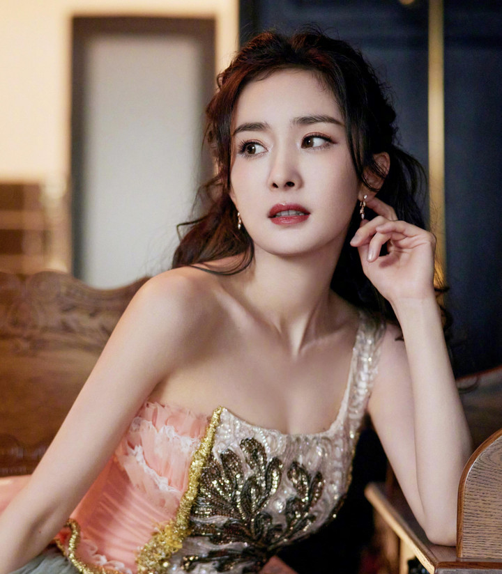 Dương Mịch đóng kiều tàng ảnh 4 Vì sao Dương Mịch rất khó tìm được sao nam để đóng cặp? - 4