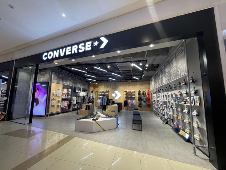 Sắm giày chất, ưu đãi khủng tại cửa hàng Converse Bình Dương - 1
