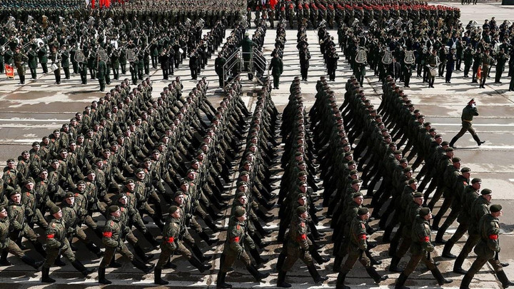 Ảnh: Nga chuẩn bị cho lễ duyệt binh kỷ niệm 77 năm Ngày Chiến thắng phát-xít - 4