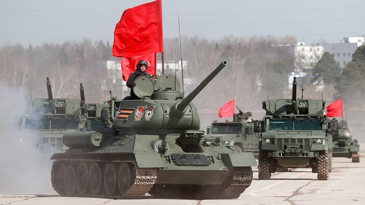 Ảnh: Nga chuẩn bị cho lễ duyệt binh kỷ niệm 77 năm Ngày Chiến thắng phát-xít - 5