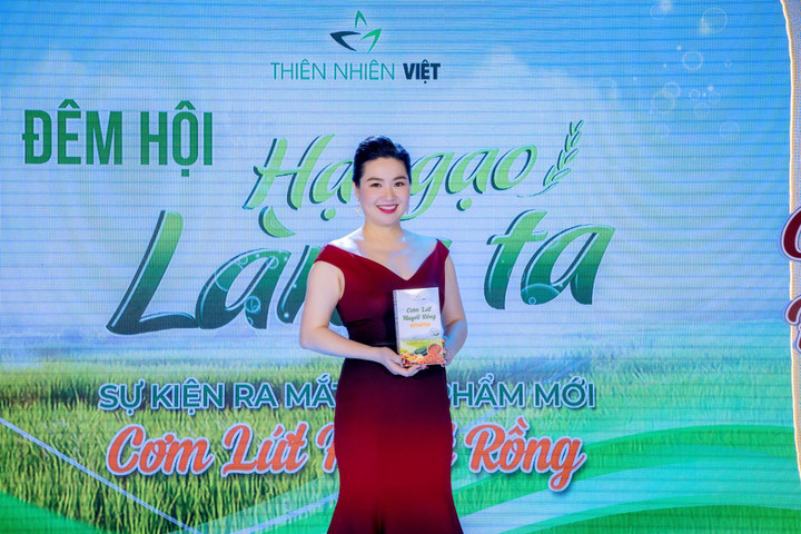 Diễn viên Lê Khánh làm đại sứ thương hiệu Cơm lứt huyết rồng - 3