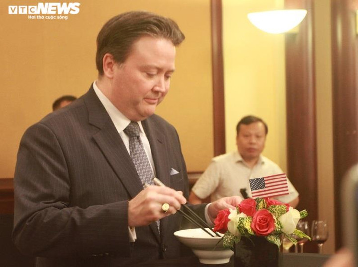 Sự kết hợp độc đáo ẩm thực Việt - Mỹ - 5