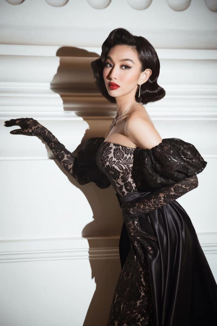 Diện bikini hai mảnh, Hoa hậu Thùy Tiên khoe hình thể đẹp từng milimet - 7