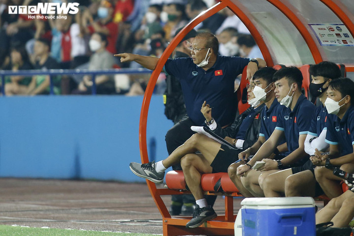 U23 Việt Nam giải cơn khát bàn thắng trước SEA Games 31 - 8