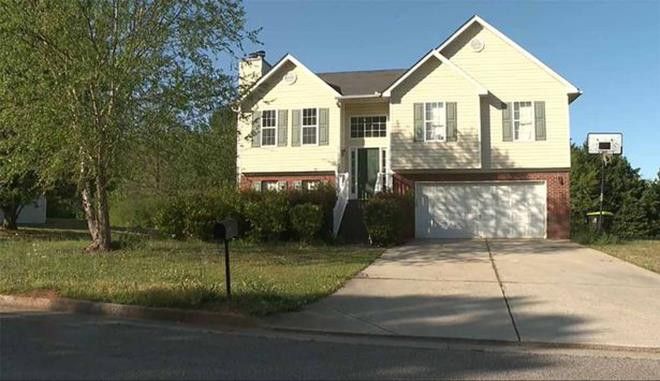 Xót xa em bé 4 tuần tuổi tử vong vì bố đẻ pha rượu vào sữa - 3