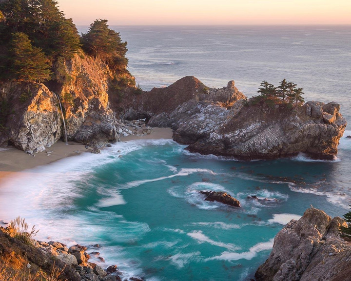 Ngọn thác đổ trực tiếp ra đại dương tạo nên cảnh tượng tuyệt đẹp hiếm thấy - 5