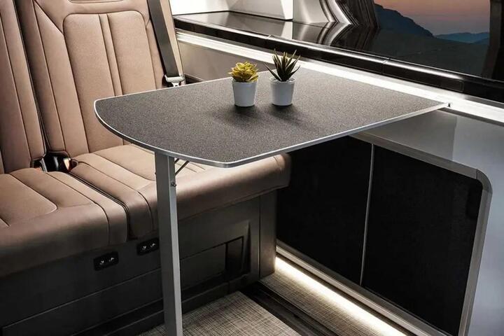 Hyundai Staria phiên bản xe cắm trại - 13