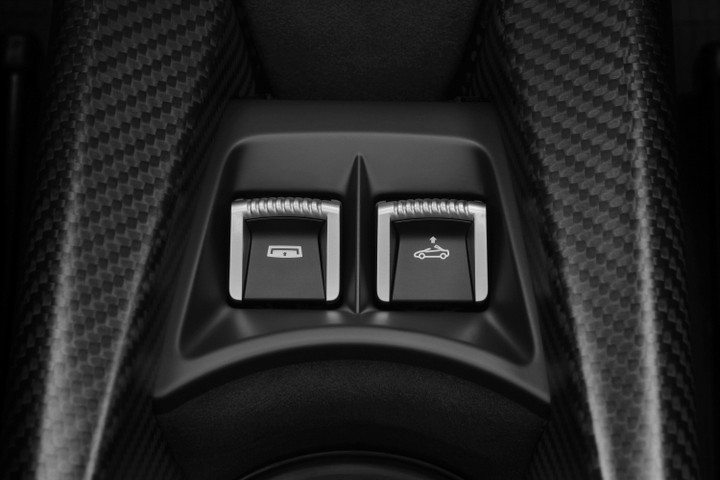 McLaren ra mắt siêu xe mui trần mạnh nhất từ trước tới nay, giá gần 30 tỷ đồng - 16