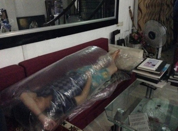 Trưa nóng muốn ngủ mà nhà không có điều hòa, dân tình đua nhau bày kế có 1-0-2 - 3