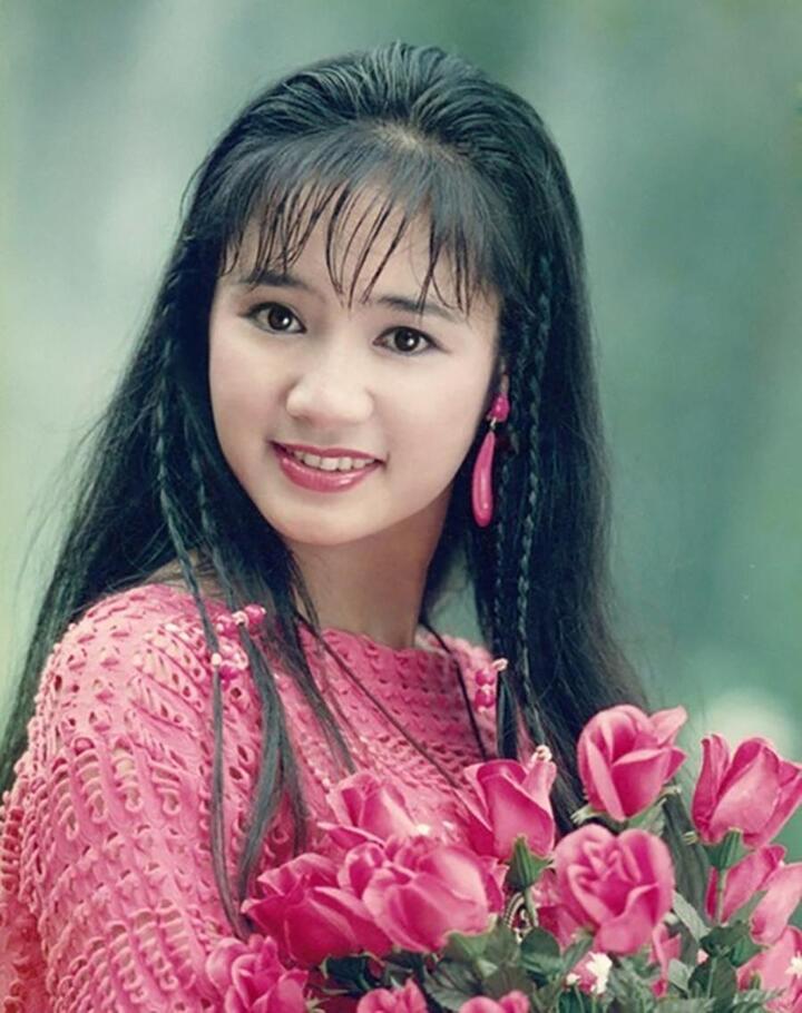Các 'nữ hoàng ảnh lịch' 30 năm trước hiện sống thế nào? - 13
