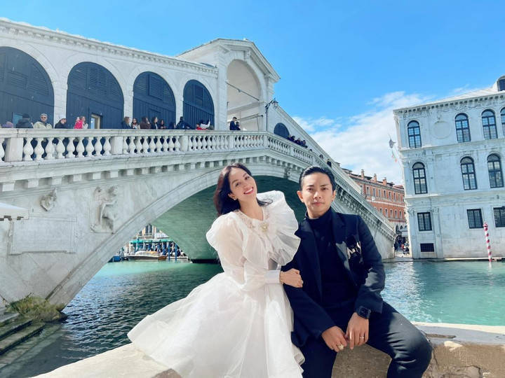 Khánh Thi như công chúa khi đi du lịch cùng chồng ở Italy - 1