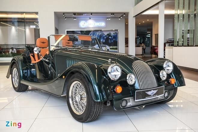 Cận cảnh Morgan Plus Four 2022 tại Việt Nam - 1