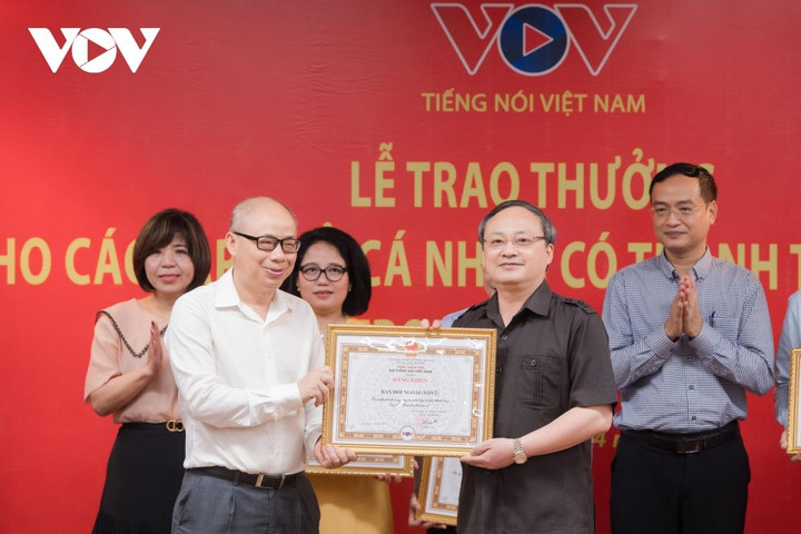 VOV khen thưởng các tập thể và cá nhân có thành tích xuất sắc năm 2021 - 3