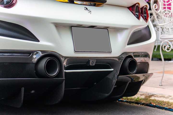 Ferrari F8 Spider được làm mới ngoại thất tại TP.HCM - 8