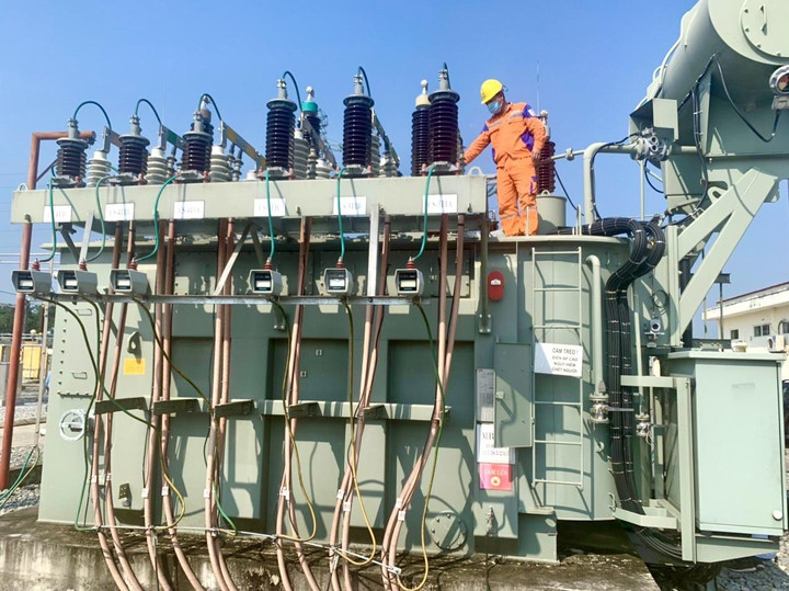 Sản lượng điện thương phẩm tháng 3/2022 của EVNNPC tăng mạnh - 1