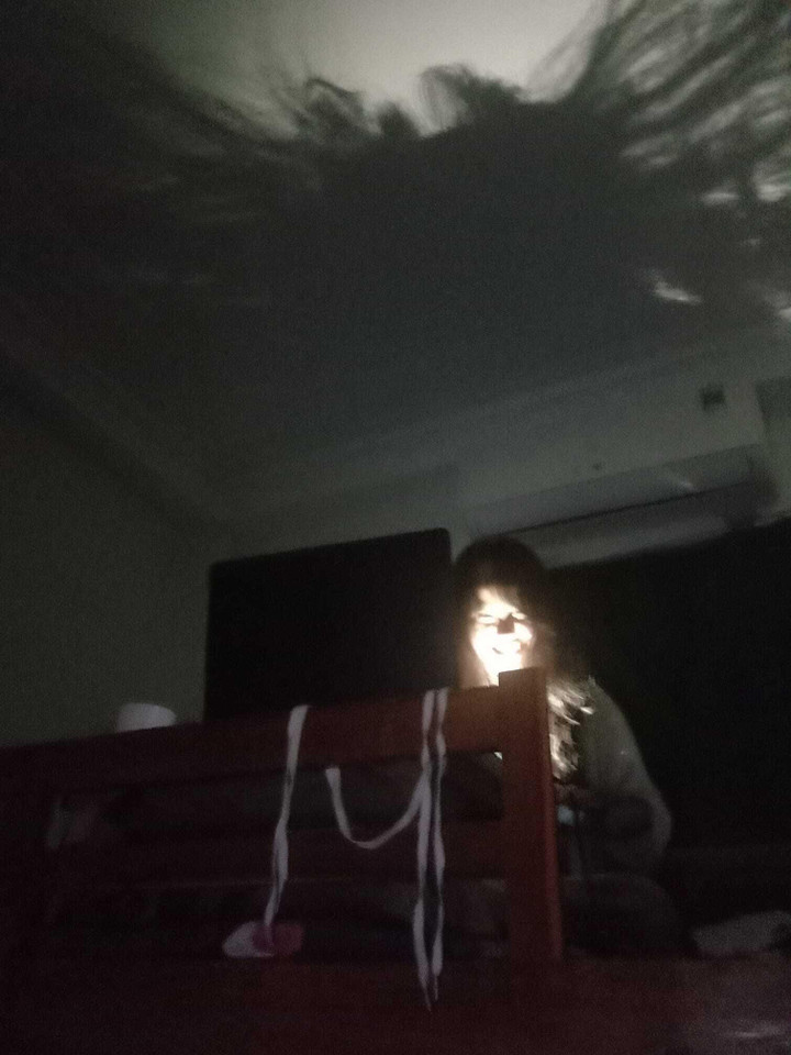 'Cú sốc đầu đời' khi ở ký túc xá, nửa đêm tỉnh giấc không khéo là đứng tim - 9