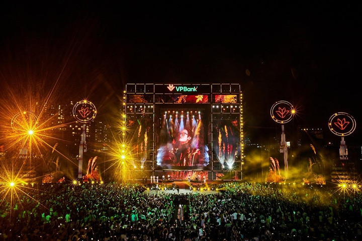 Đại nhạc hội Light Up Viet Nam do VPBank tổ chức chinh phục thành công giới trẻ - 1