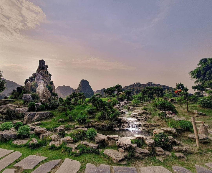 Hang Múa: Địa danh ở Ninh Bình hút du khách trẻ dịp nghỉ lễ 30/4 - 1/5 - 5