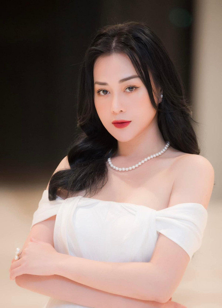 Vốn đã rất xinh đẹp, vì sao 3 nghệ sĩ Việt này vẫn thích đụng chạm 'dao kéo'? - 11