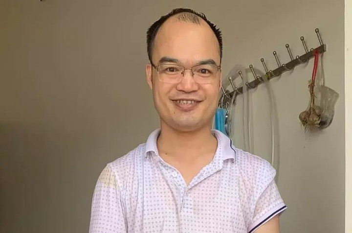 Đi tập thể dục, thiếu tá công an ở Hải Dương cứu 2 bé ngập dưới hố nước sâu - 2