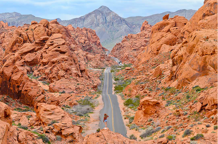 Cung đường nguệch ngoạc như bị lỗi trở thành điểm check-in của du khách khắp nơi - 8