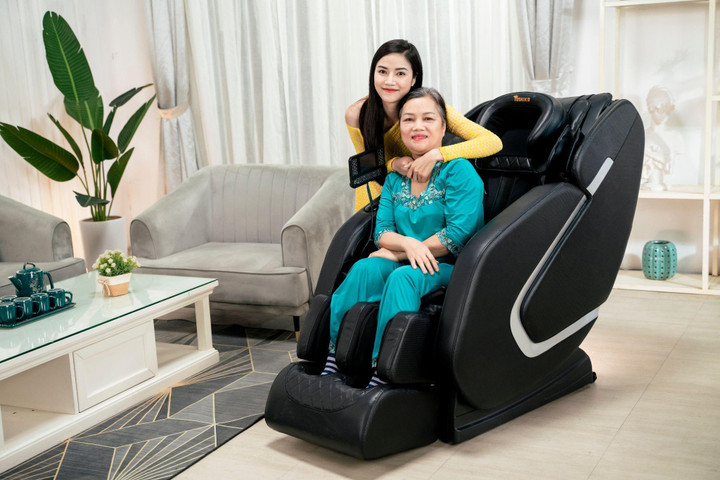 Ghế massage Toshiko thay Anh Đào gửi yêu thương đến mẹ nhân Ngày của mẹ - 1